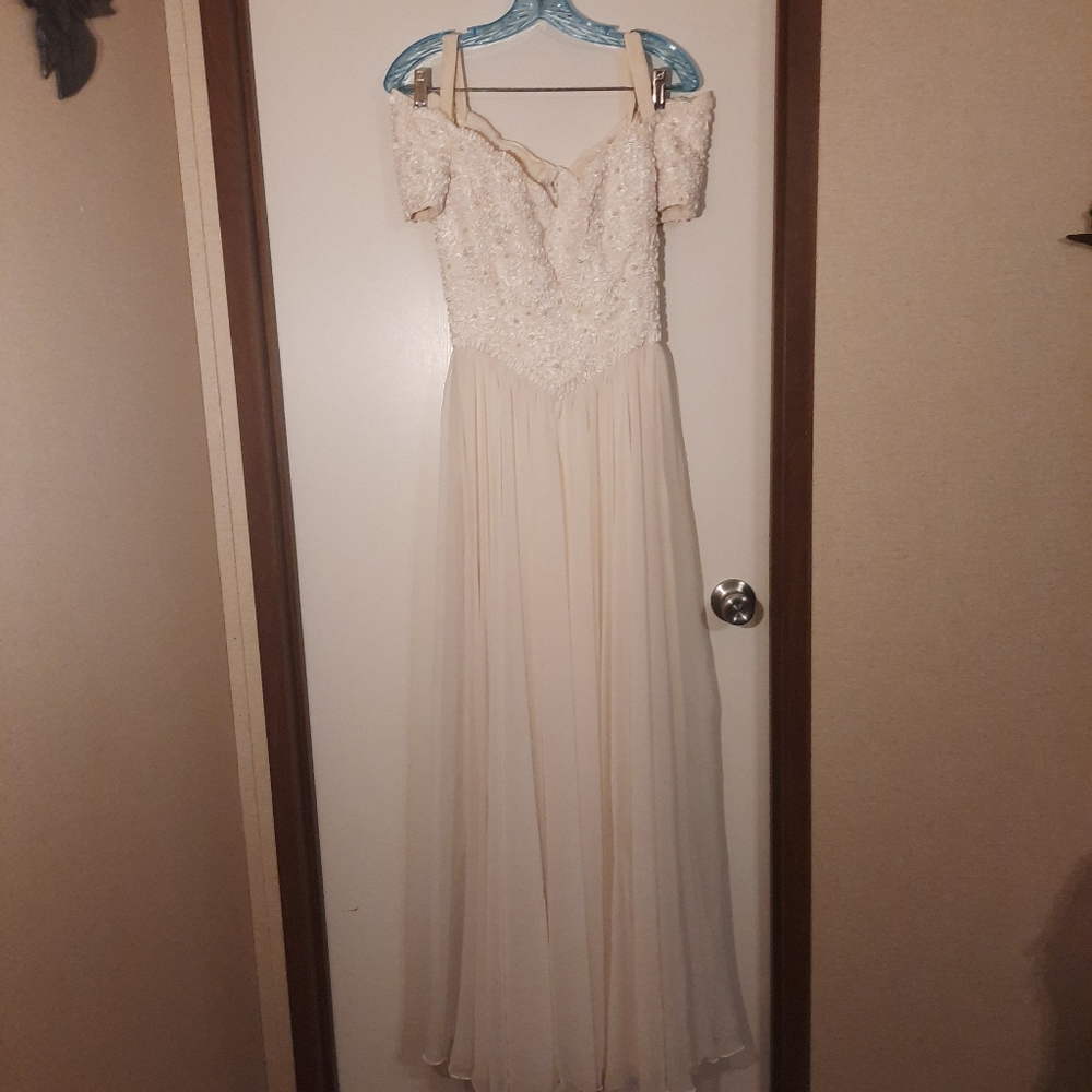 Vintage Wedding Dress- Mike Benet Formals -Cream Color - Size 6